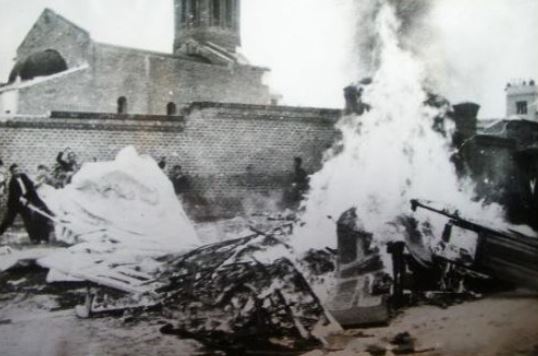 quema libros fuente alamo